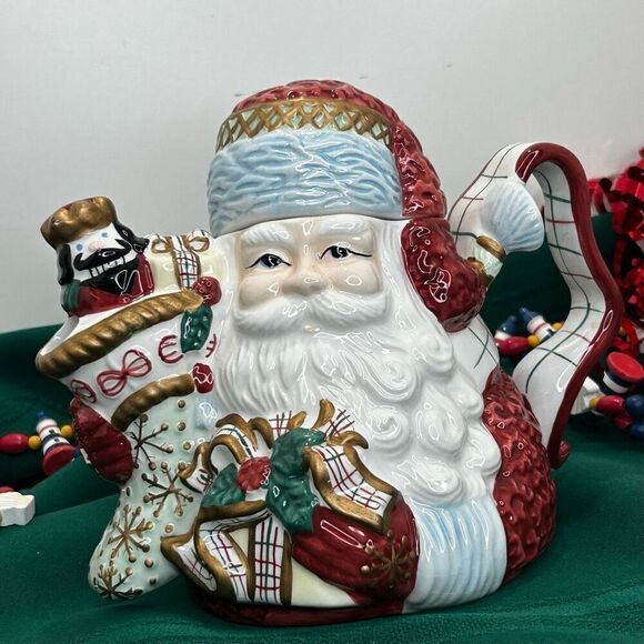 Vintage Avon Tea Pot Red Ceramic Handpainted St. Nicholas Santa Claus Bone China - Picture 2 of 12